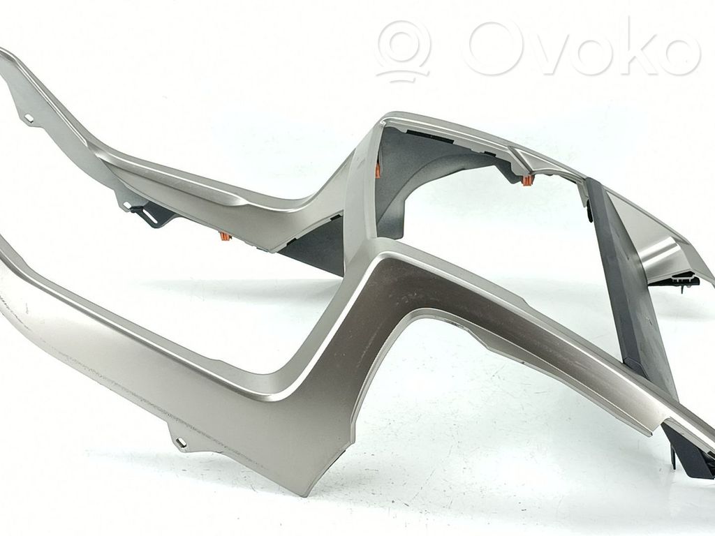Osłona tylnej klapy   5541278010