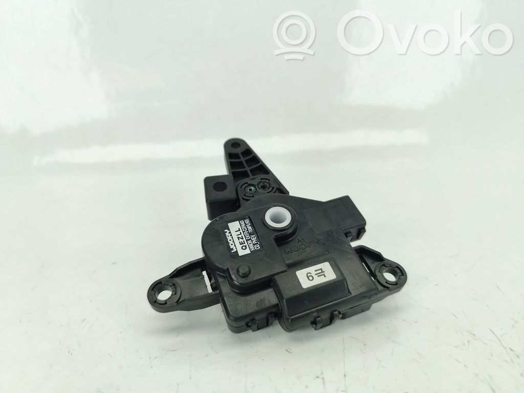 Commande de chauffage et clim   EA1F0CDPAA01