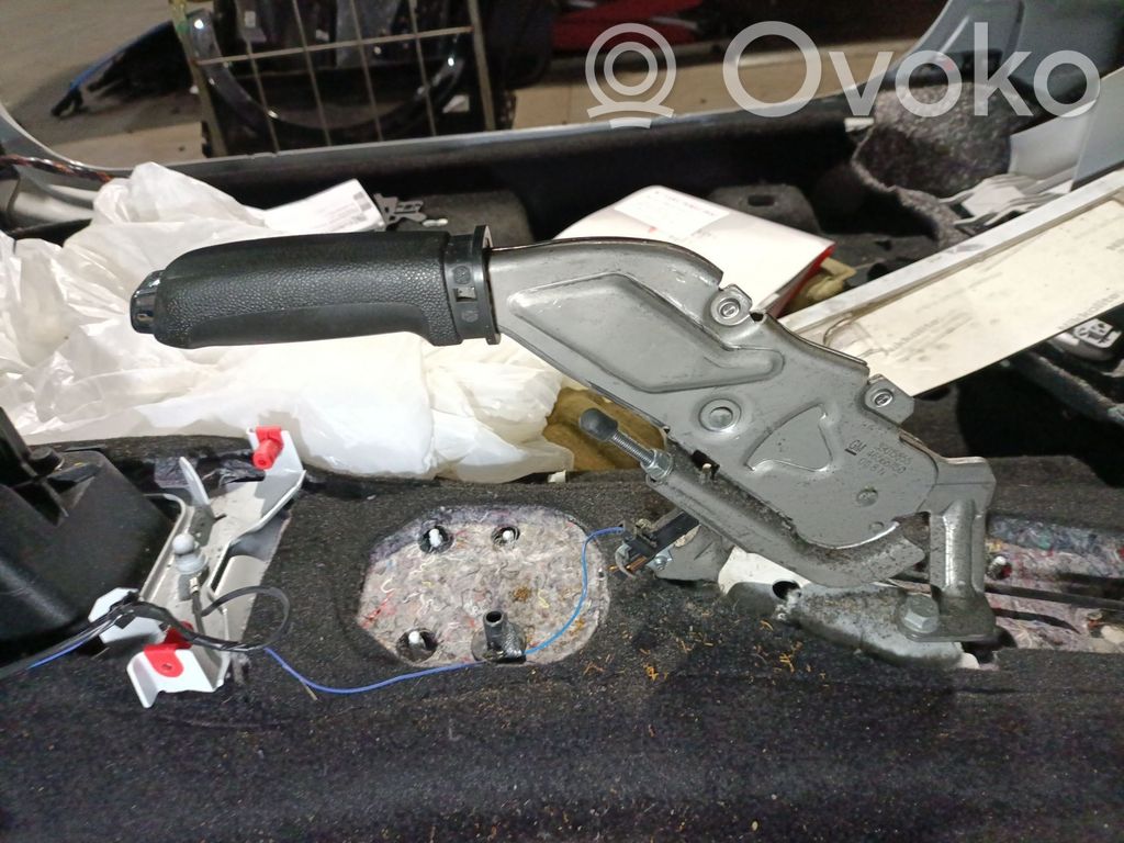 Opel Corsa E Käsijarrun vapautuskahva 