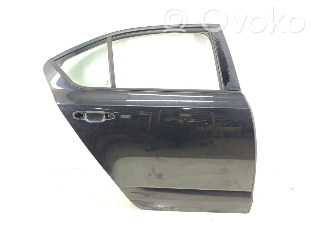 Puerta trasera   5E5833056B