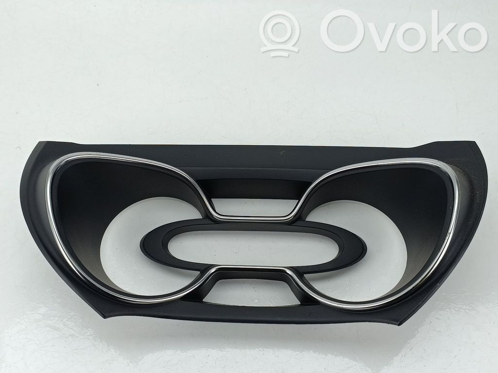 Renault Captur Moldura inferior 