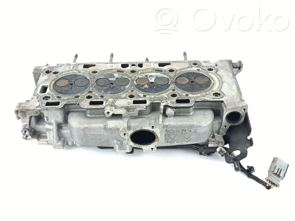 Engine head   1682801880