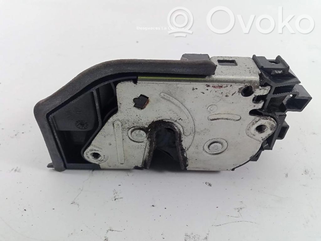 Front door lock   7154630
