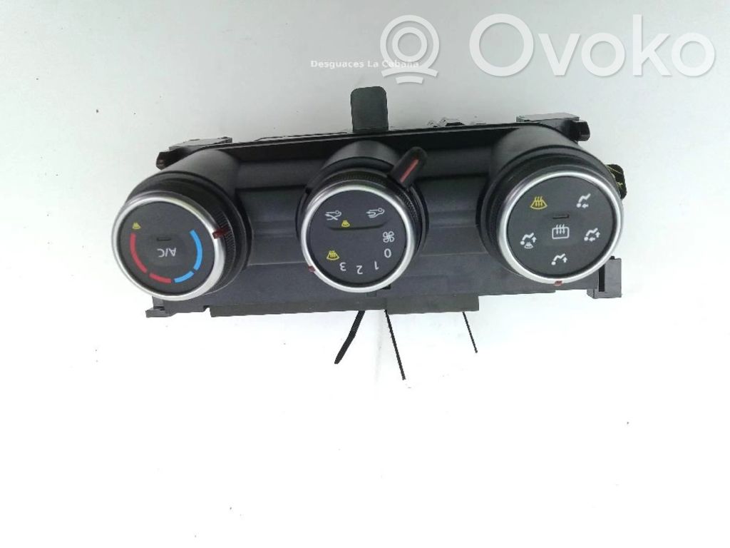 Climate control unit   T93789B