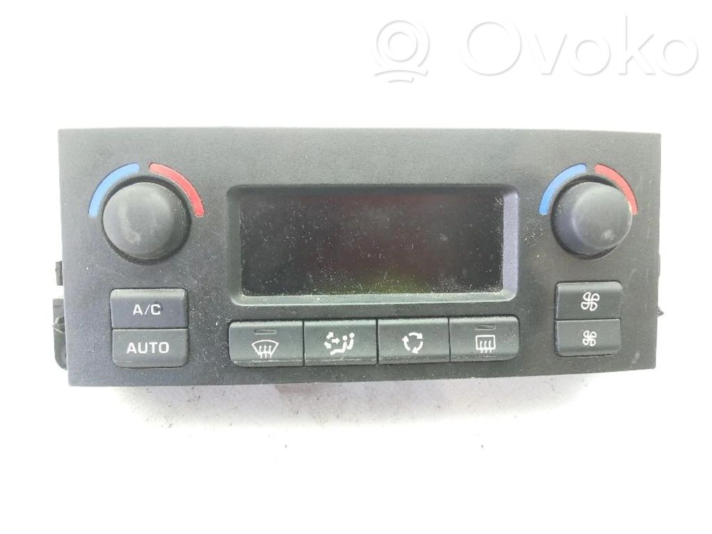 Peugeot 207 Panel klimatyzacji 