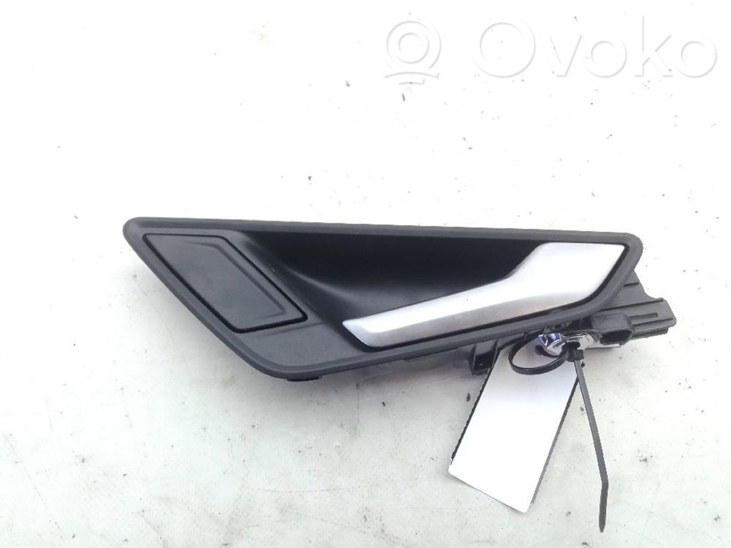 Audi Q2 - Manecilla interna puerta delantera 