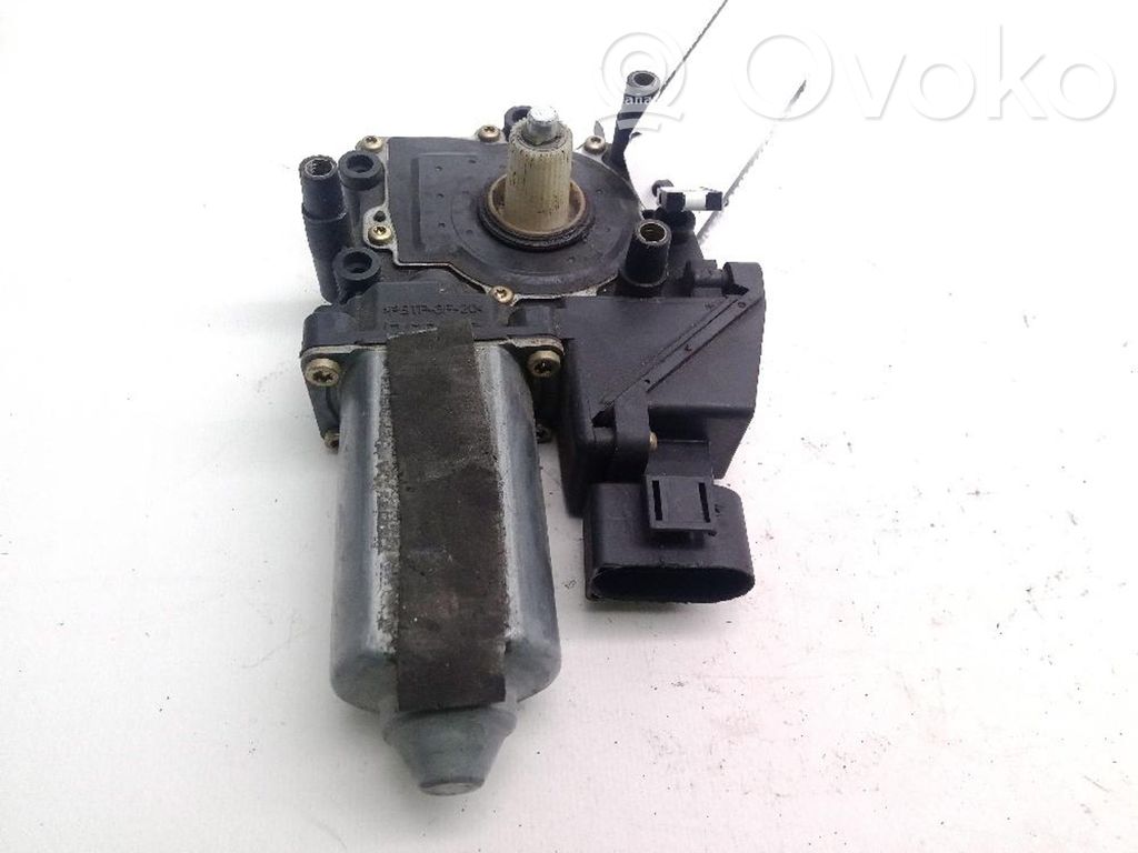 Audi A8 S8 D3 4E Silnik regulatora szyby drzwi przednich 