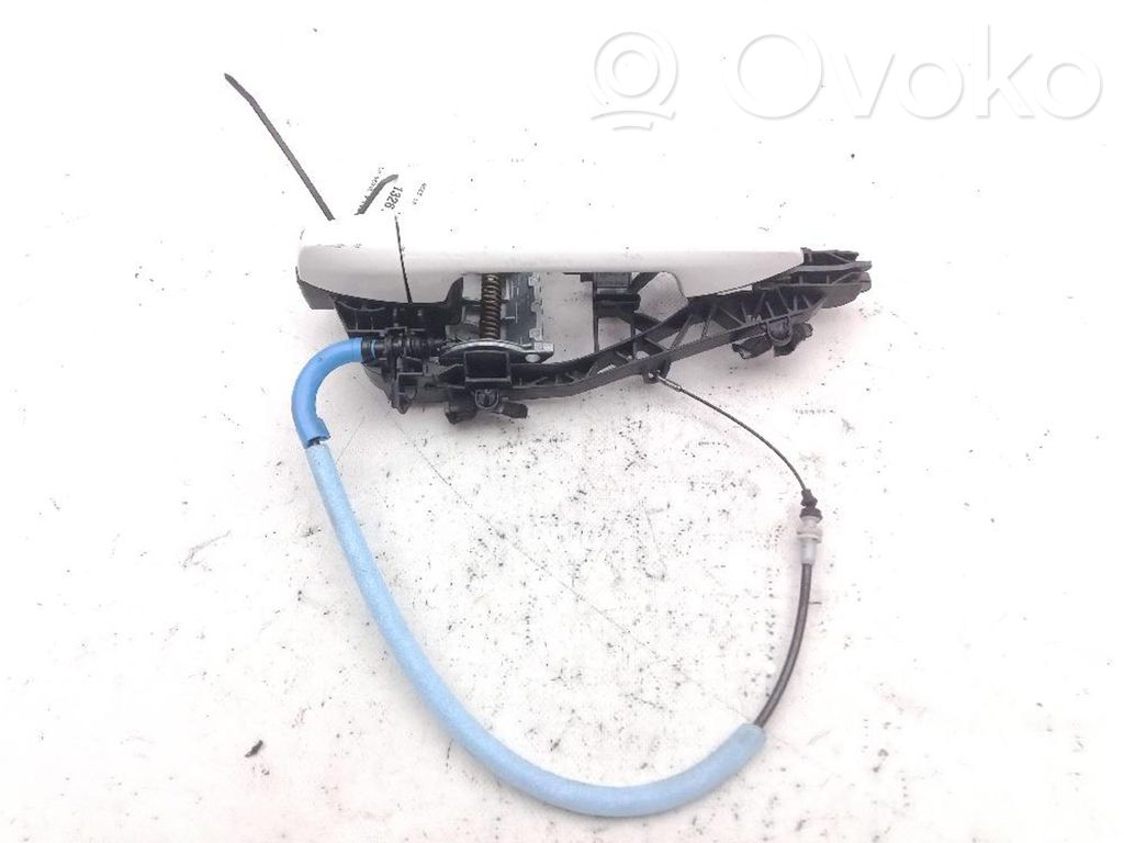 BMW 2 F46 Klamka zewnętrzna drzwi przednich 