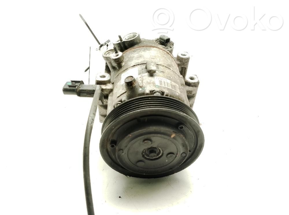 Hyundai i30 Air conditioning (A/C) compressor (pump) 