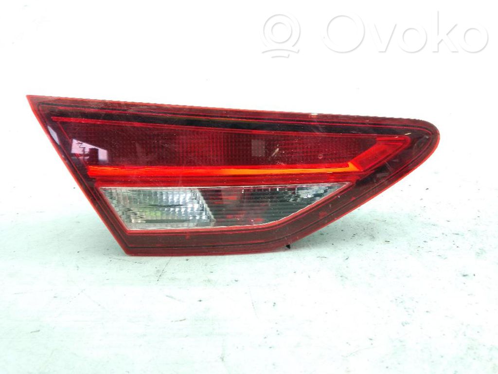 Seat Leon (5F) Lampy tylnej klapy bagażnika 