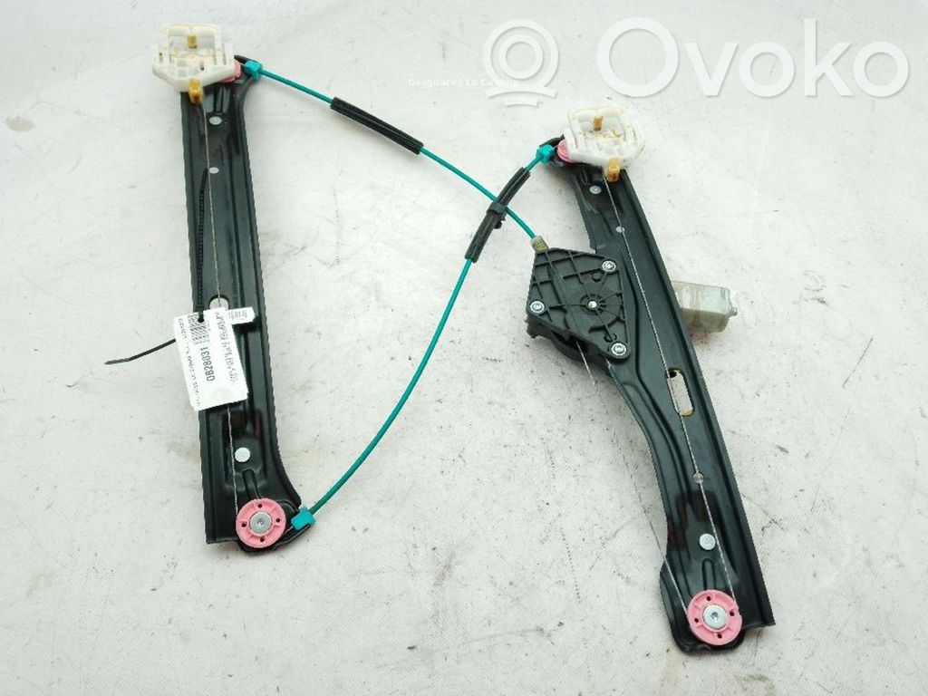 BMW 1 F20 F21 Front door electric window regulator 
