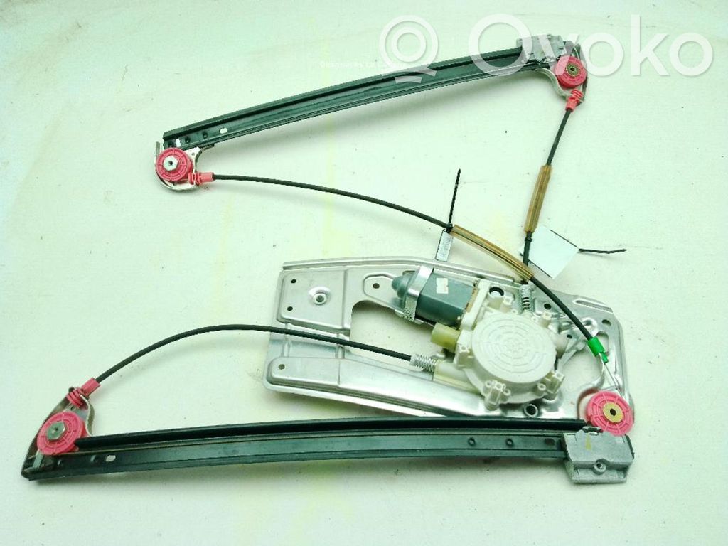 Regulador de ventanilla eléctrico de puerta delantera   51338159832