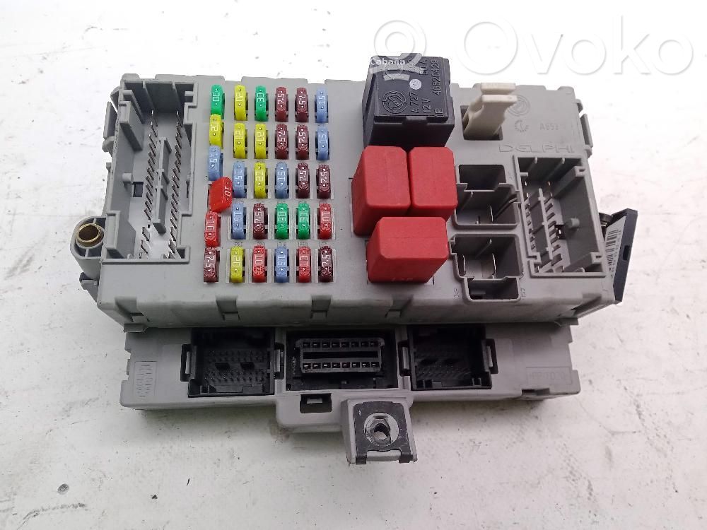 Alfa Romeo 159 Fuse module 
