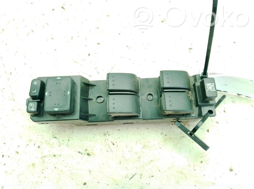 Mazda CX-7 Electric window control switch 
