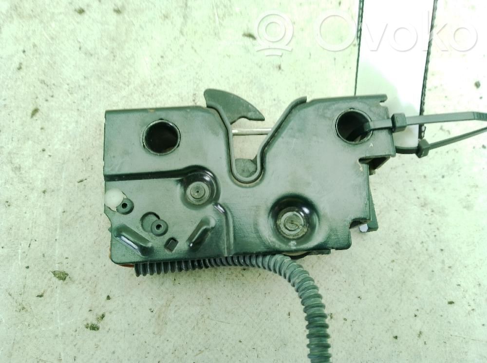 Seat Leon (5F) Tie down hook / loop 