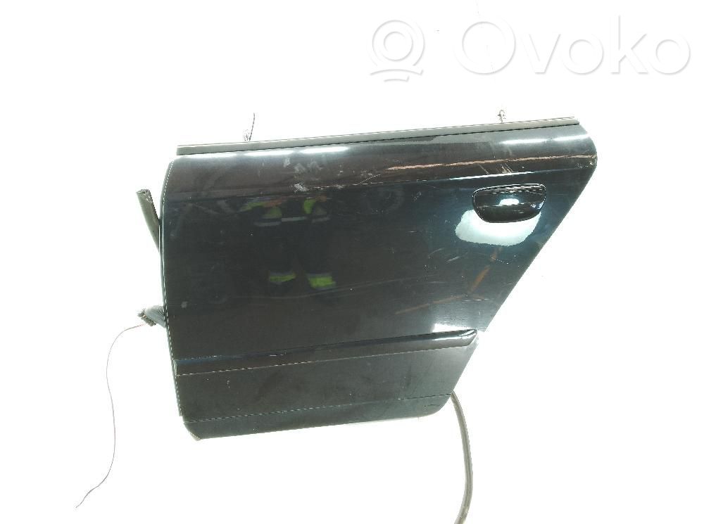 Puerta trasera   3R0833051