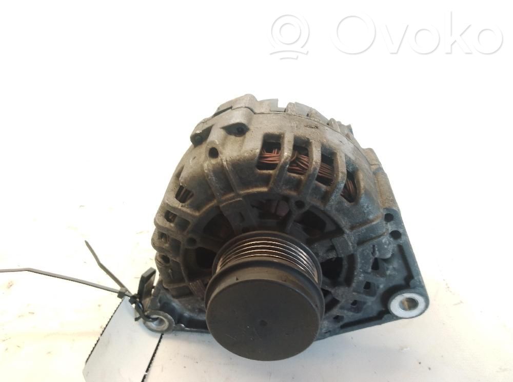 Audi A4 S4 B5 8D Generator/alternator 