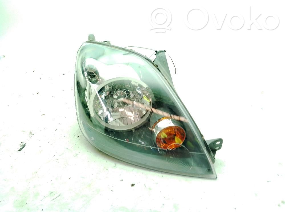 Ford Fiesta Lampa przednia 