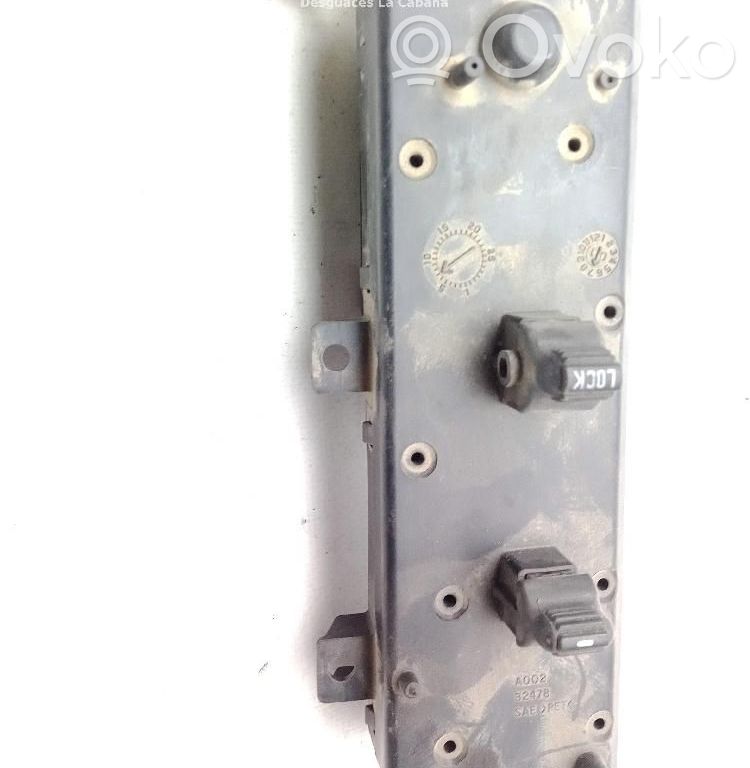 Jeep Cherokee KJ Przyciski szyb 