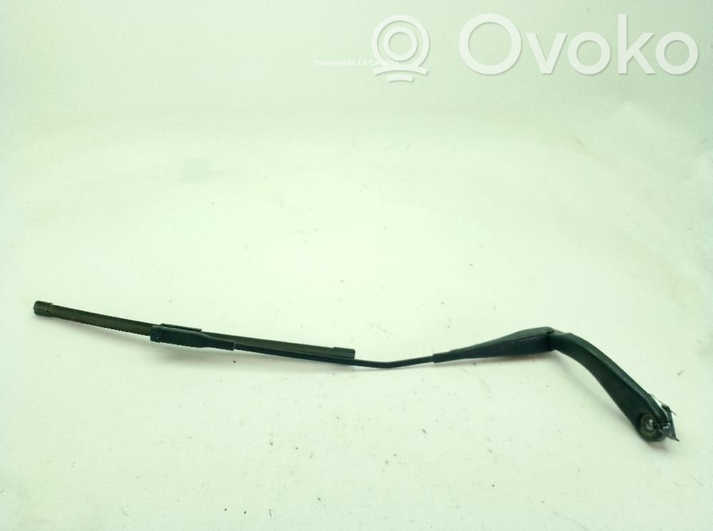 BMW 4 F36 Gran coupe Front wiper blade arm 