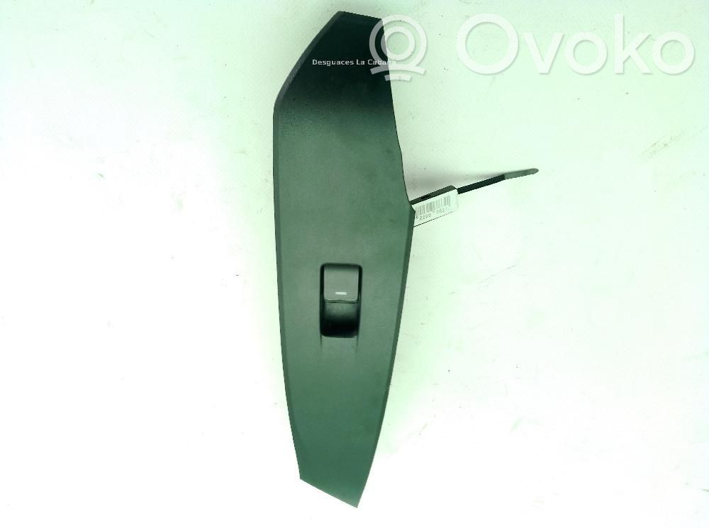 Electric window control switch   GKL166370A