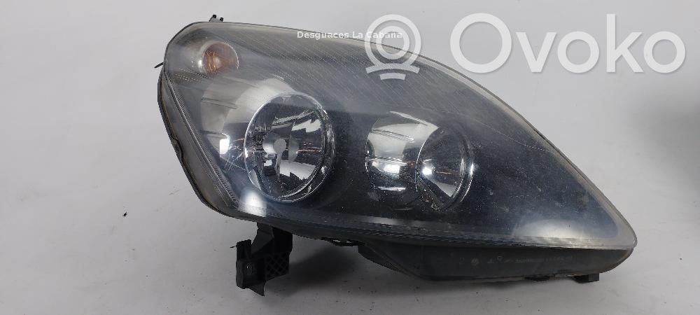 Opel Zafira B Lampa przednia 