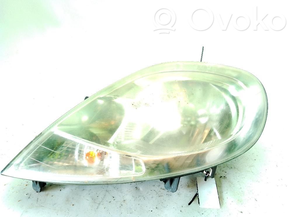 Opel Vivaro Scheinwerfer 