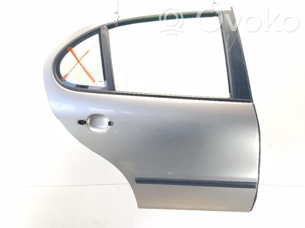 Puerta trasera   1M0833056L