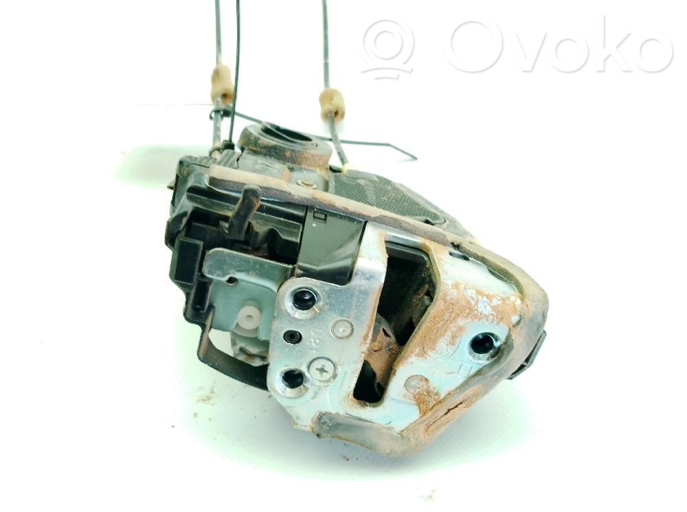 Toyota RAV 4 (XA40) Serrure de porte arrière 