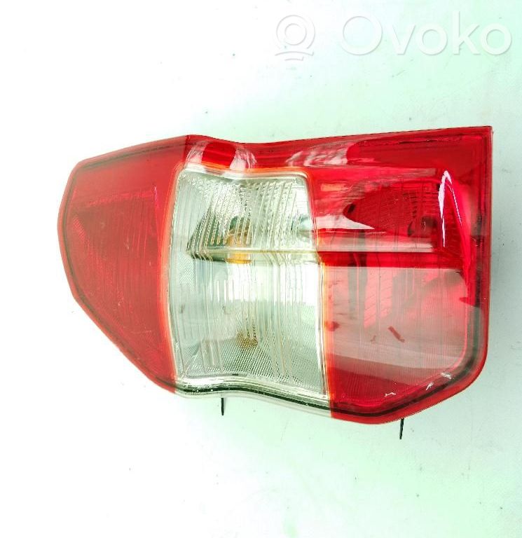 Rear/tail lights   2069551