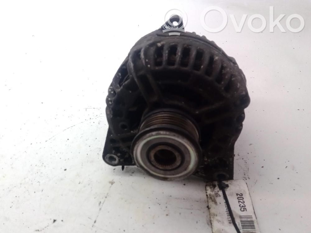 Renault Kangoo II Generatore/alternatore 