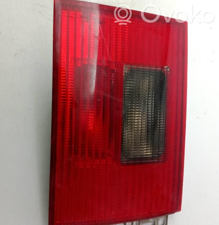 Volkswagen Sharan Lampy tylnej klapy bagażnika 