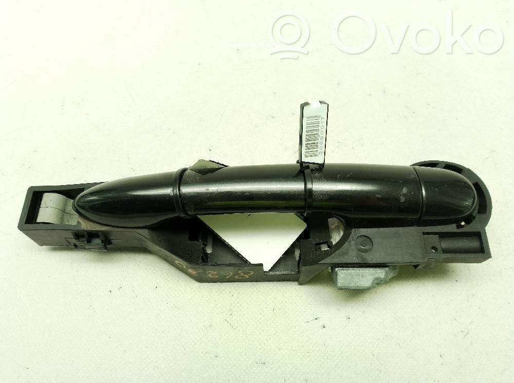Manecilla externa puerta trasera