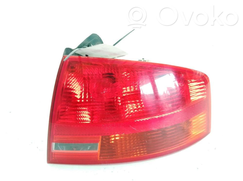 Audi A4 S4 B7 8E 8H Feux arrière / postérieurs