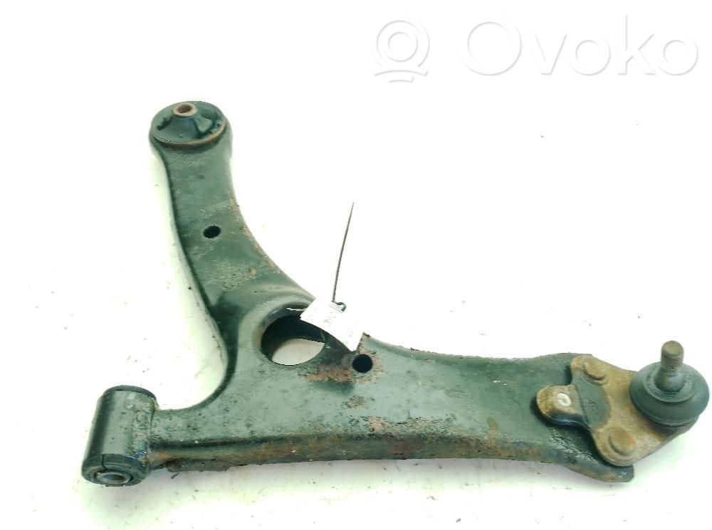 Toyota Avensis T250 Braccio di controllo sospensione anteriore inferiore/braccio oscillante 