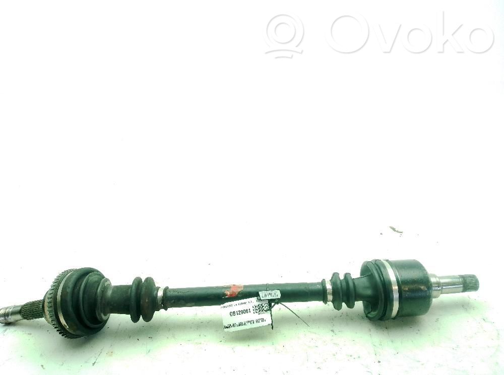 Etuvetoakseli   3272CH
