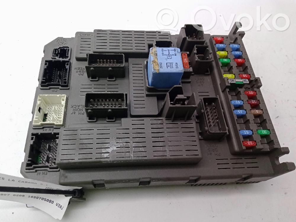 Peugeot 807 Module de fusibles