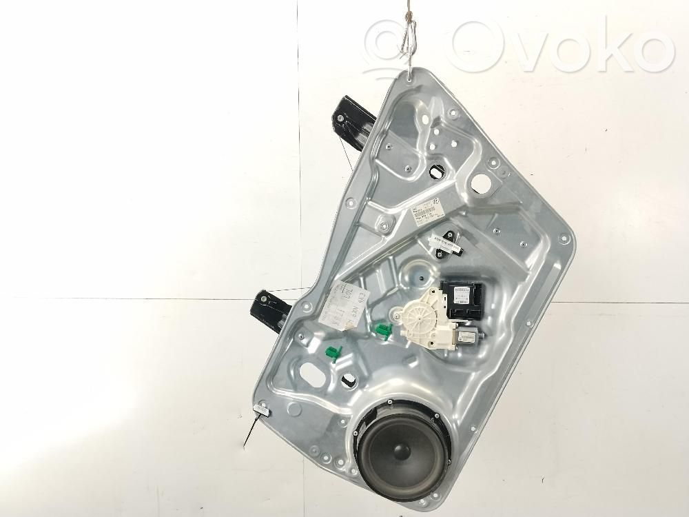 Volkswagen Tiguan Regulador de puerta delantera con motor 
