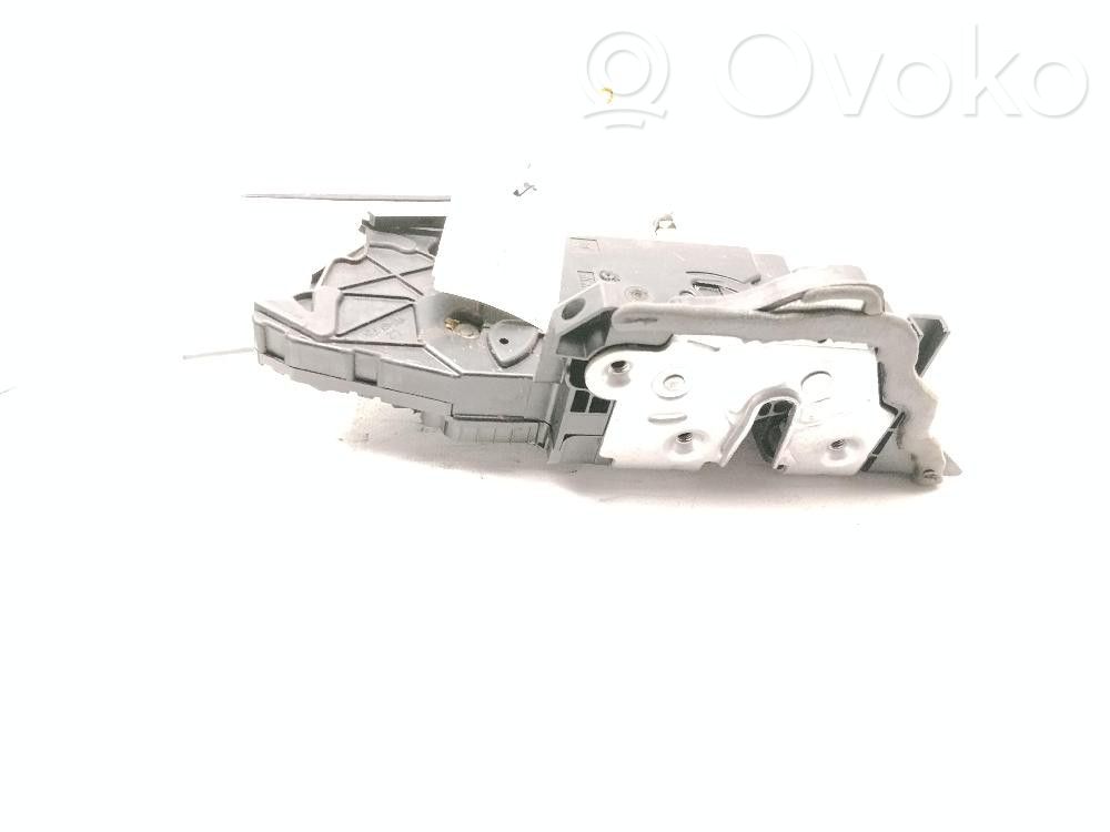 BMW 1 F40 Zamek drzwi tylnych 