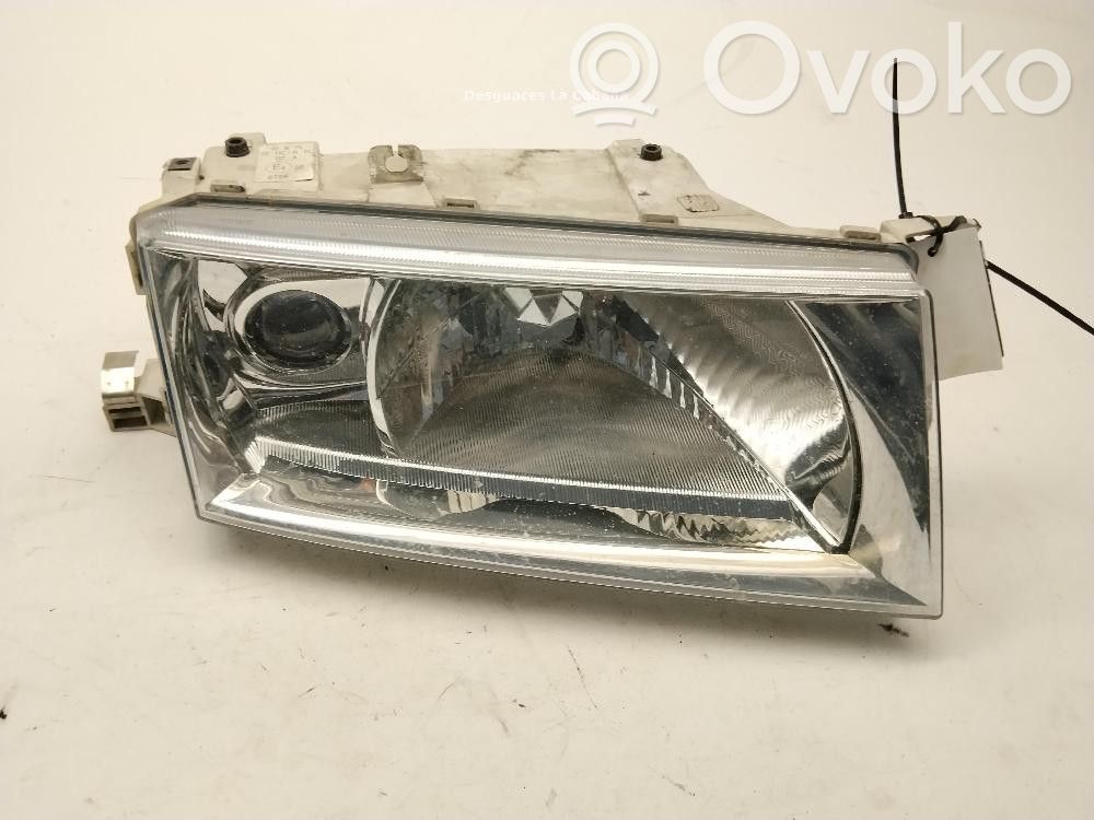 Skoda Octavia Mk1 (1U) Lampa przednia 