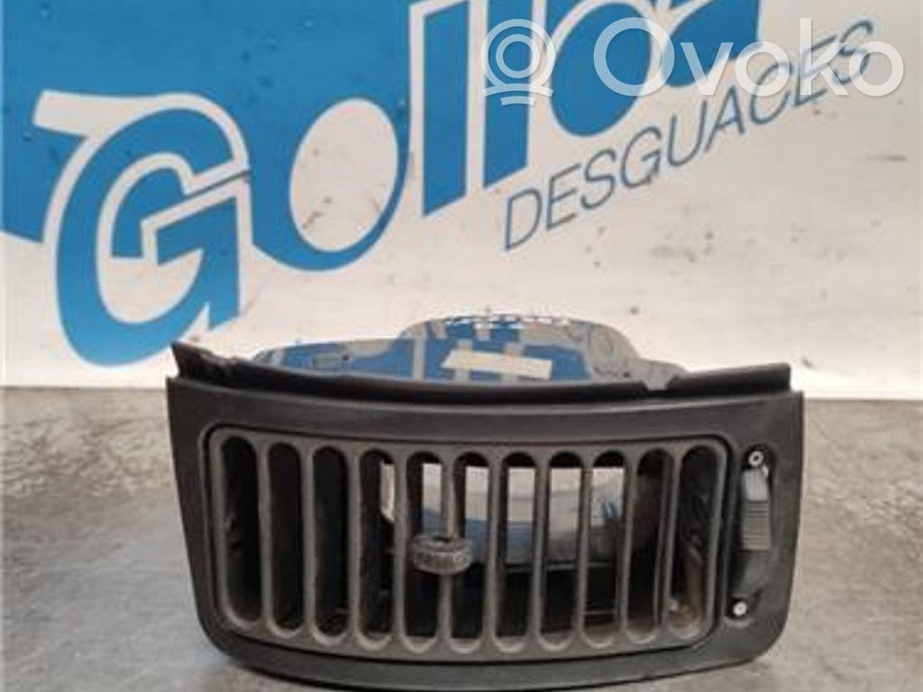 Seat Cordoba (6K) Rejilla de ventilación central del panel 
