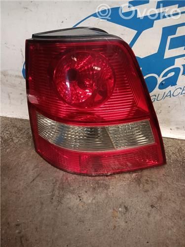 Lámpara de faros/luces traseros