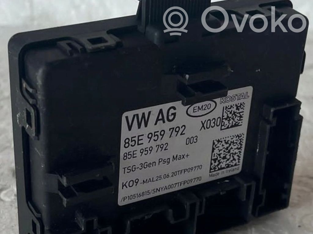 Audi e-tron Door control unit/module 