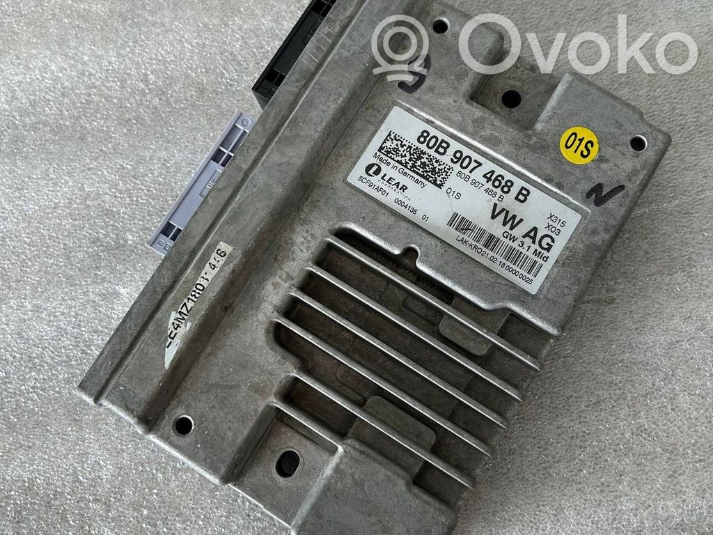 Audi A5 Gateway control module 
