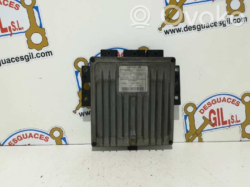 Renault Clio III Engine control unit/module 