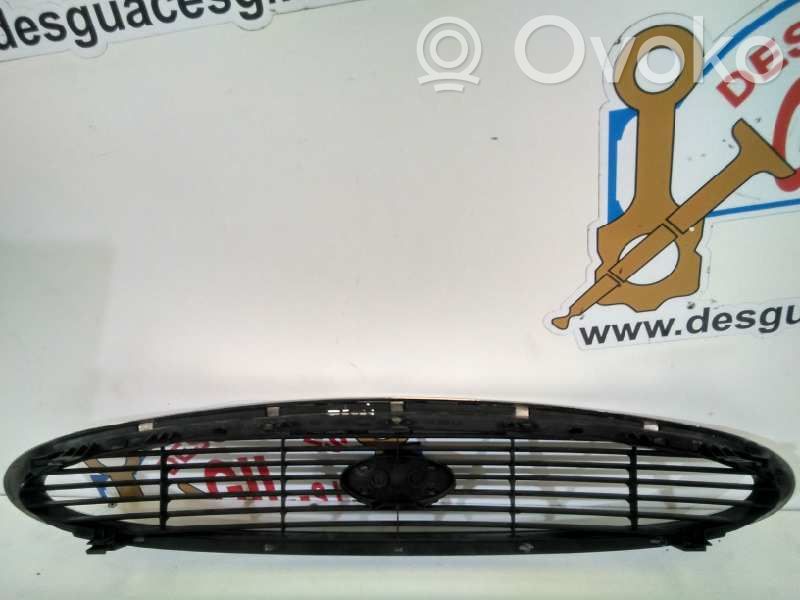 Ford Mondeo MK II Rejilla delantera 