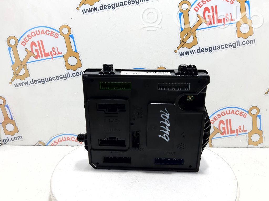 Renault Megane III Comfort/convenience module 