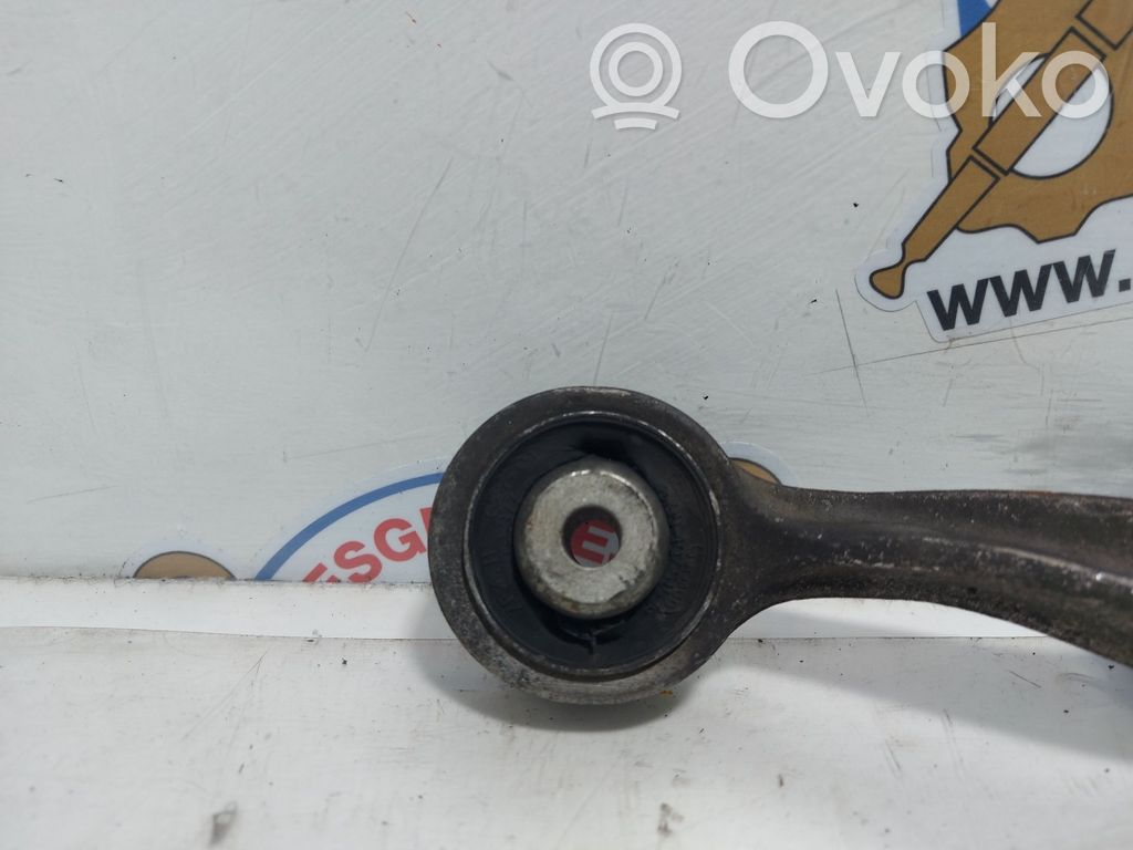 Audi A4 S4 B7 8E 8H Górny wahacz przedni 