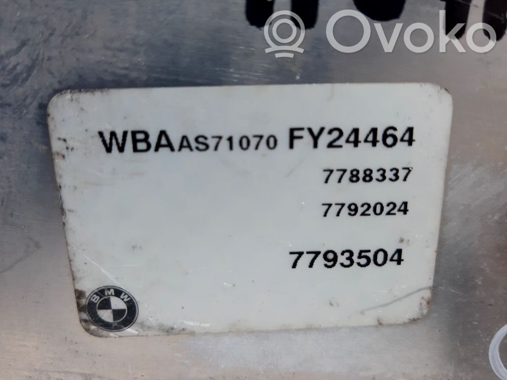 Moottorin ohjainlaite/moduuli   DDE7792024,119775