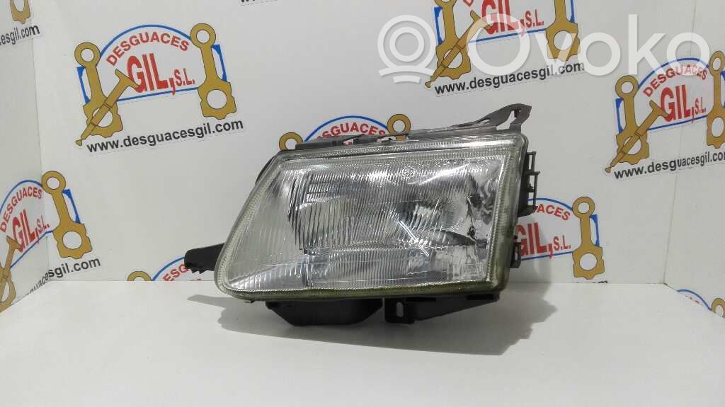 Citroen Saxo Lampa przednia 